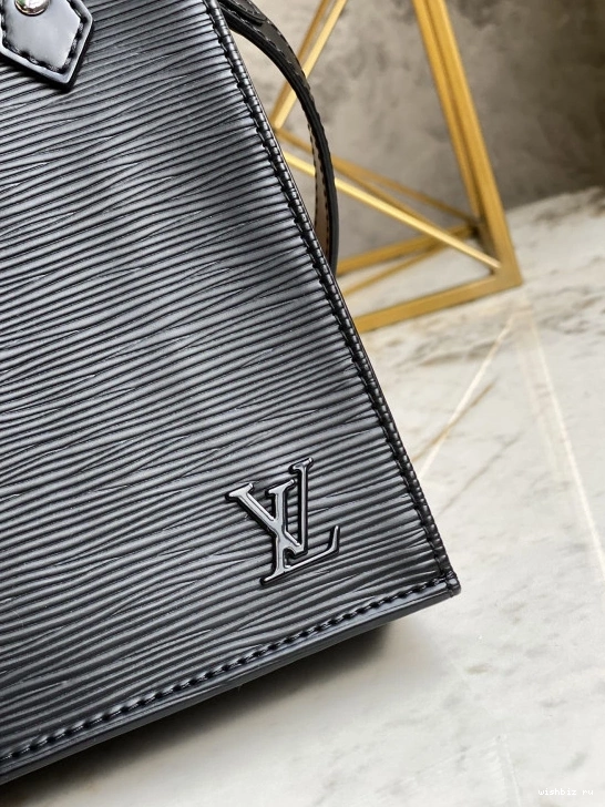 WIS PETIT PLAT SAC VUITTON LOUIS 0309